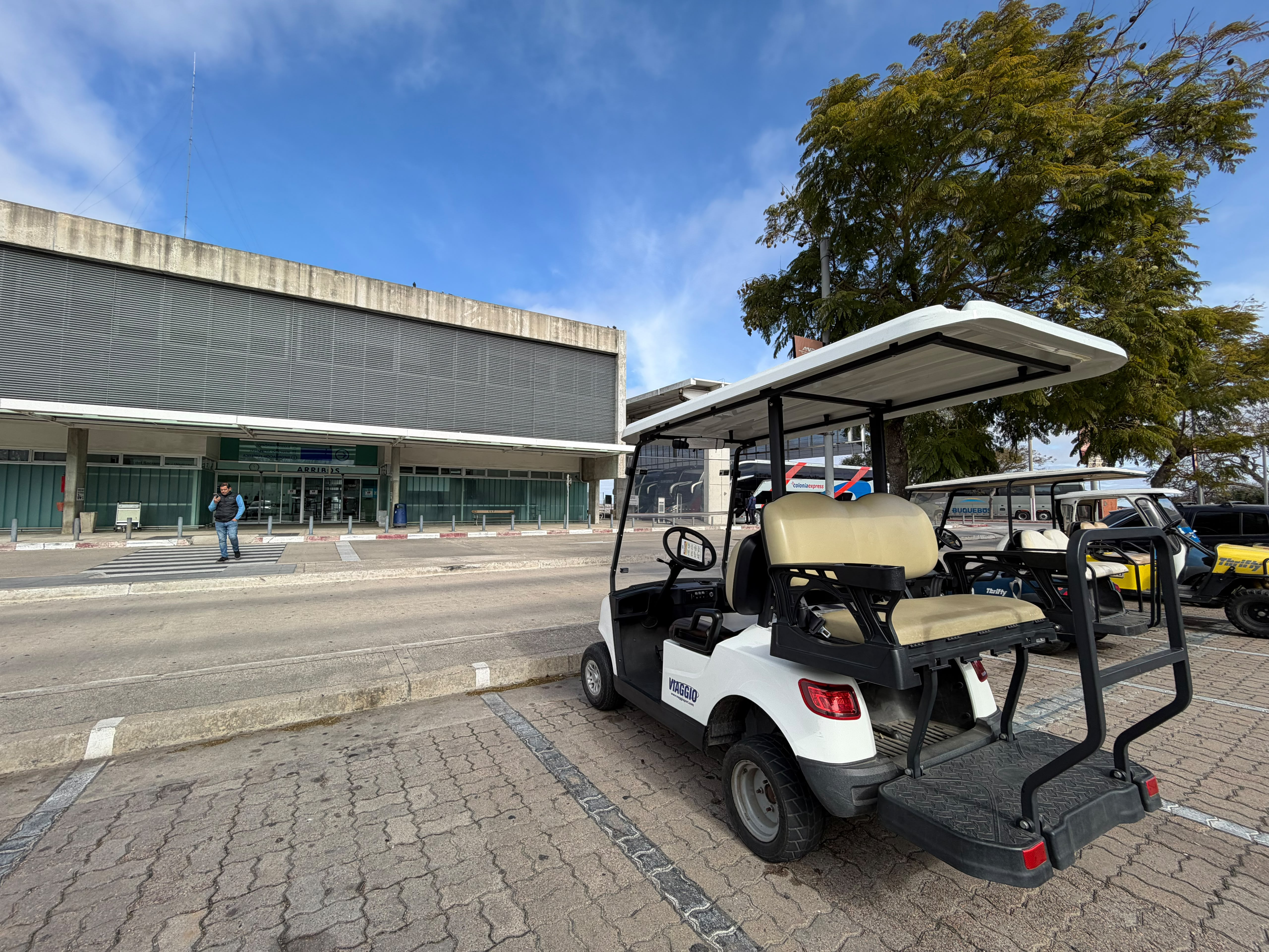 Private golf cart city tour in Colonia