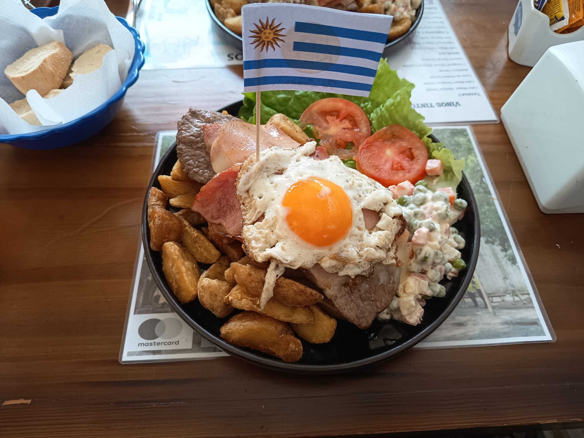 Chivito and local gastronomy in Colonia